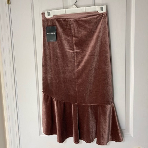 🌺HOST PICK🌺Forever 21 Mauve Velour High-Low Skirt (BNWT) - Picture 6 of 13